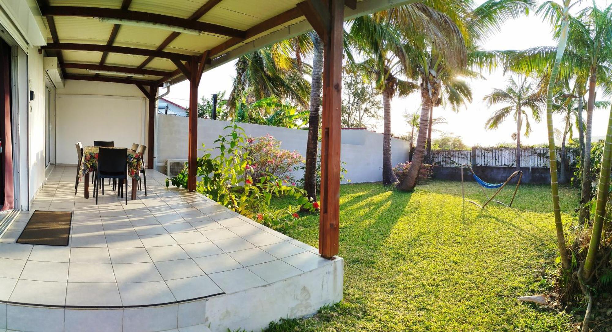 Maison Les Cocotiers De Plaiz'Anse Petite-Ile Exterior photo