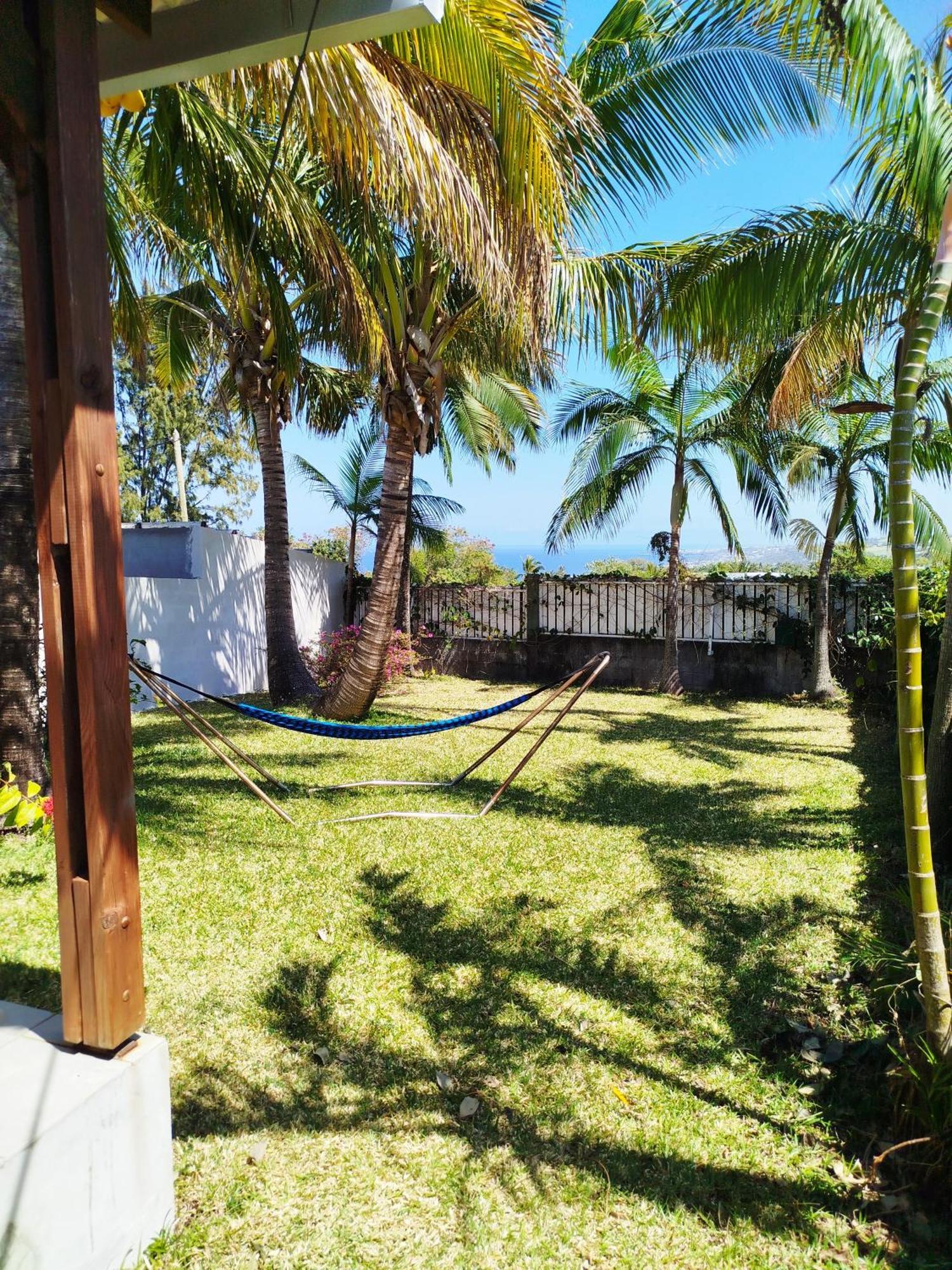 Maison Les Cocotiers De Plaiz'Anse Petite-Ile Exterior photo